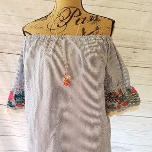 Grace & Emma Seersucker Dress Size L